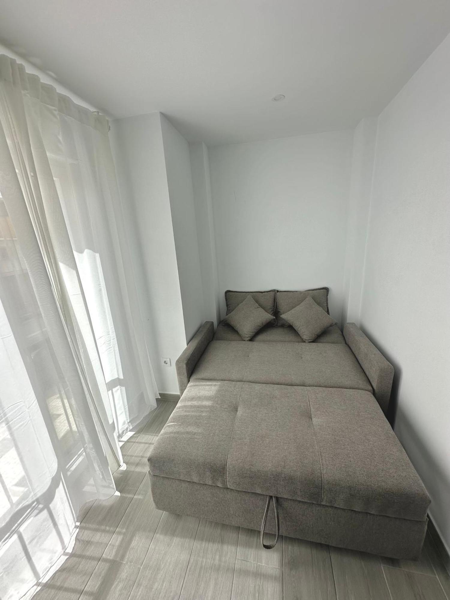 Apartamento Maui Beach En El Palo Malaga Bagian luar foto