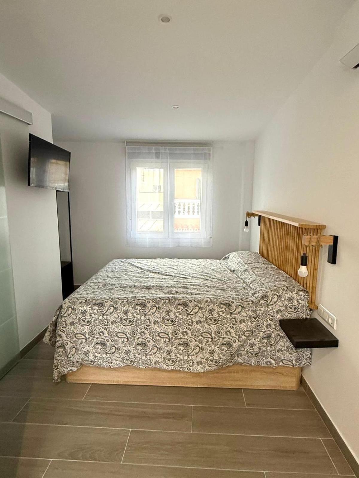 Apartamento Maui Beach En El Palo Malaga Bagian luar foto