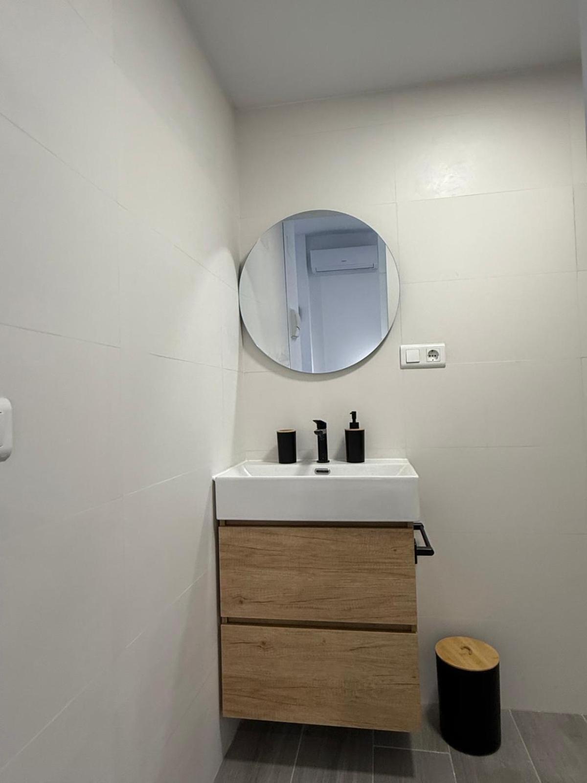 Apartamento Maui Beach En El Palo Malaga Bagian luar foto